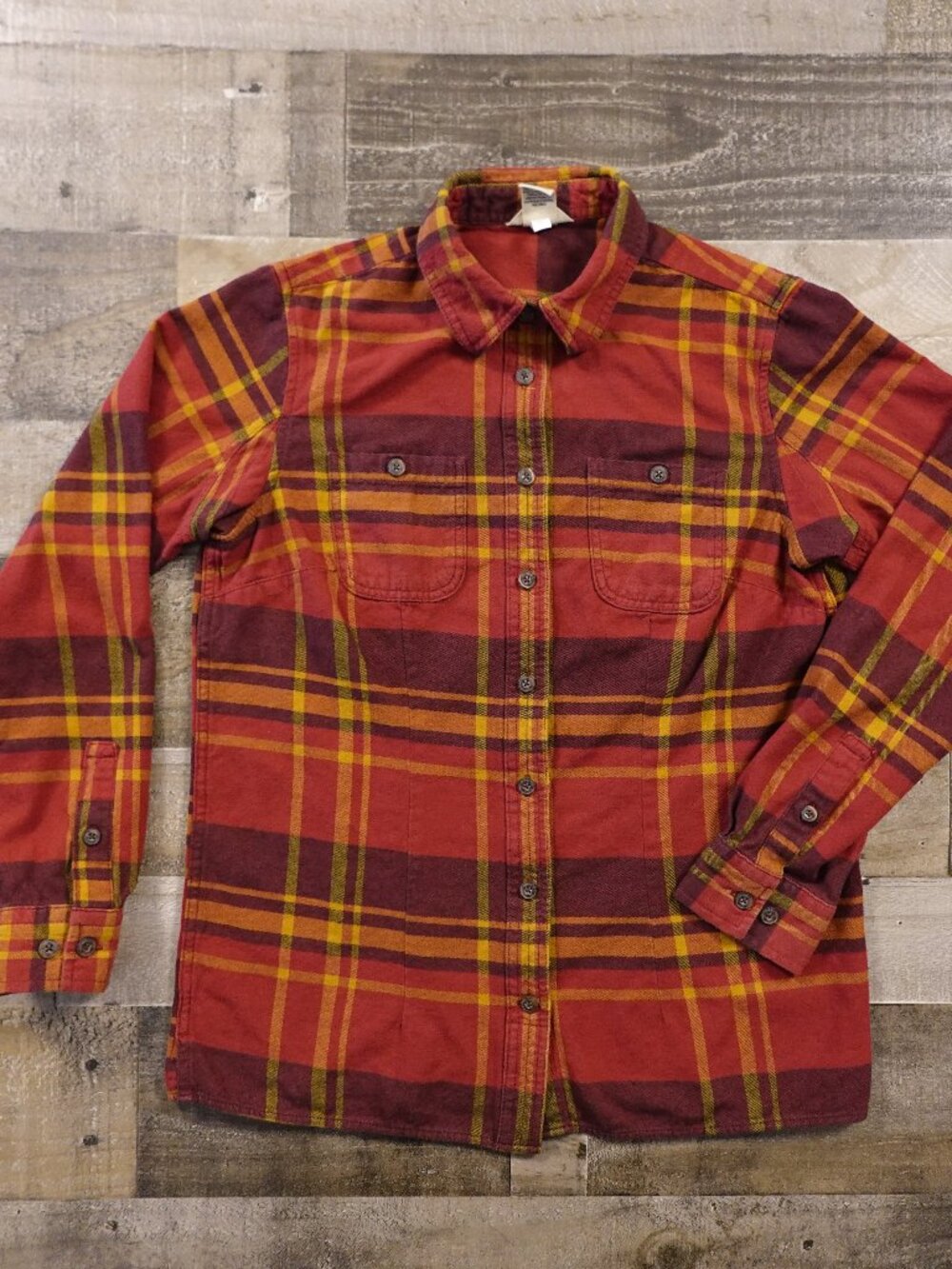 Duluth Trading Free Swingin’ Flannel Shirt Women’s Small Red Plaid Workwear